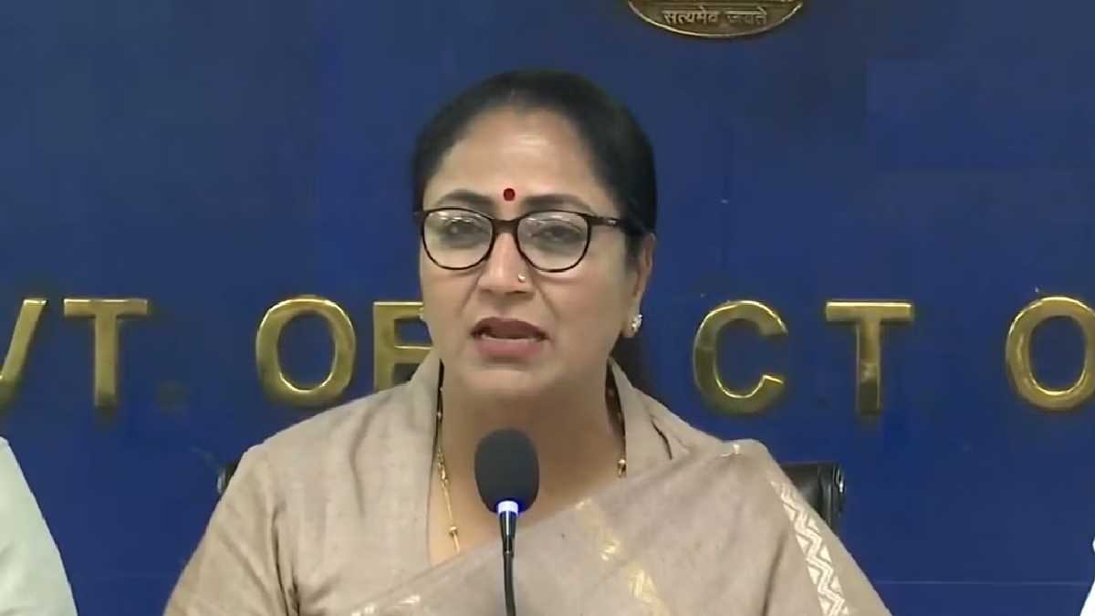 दिल्ली विधानसभा का विशेष सत्र 13-14 मई को, सीएम रेखा गुप्ता ने विधायकों के साथ की बैठक